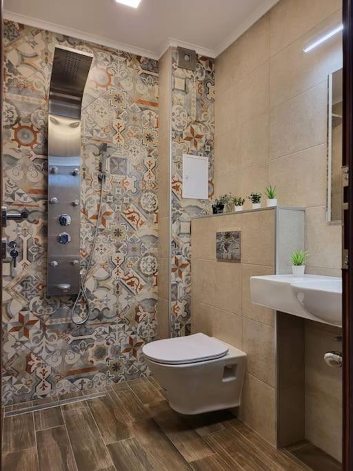 Stylish Apartment Near City Center Plovdiv Exterior photo